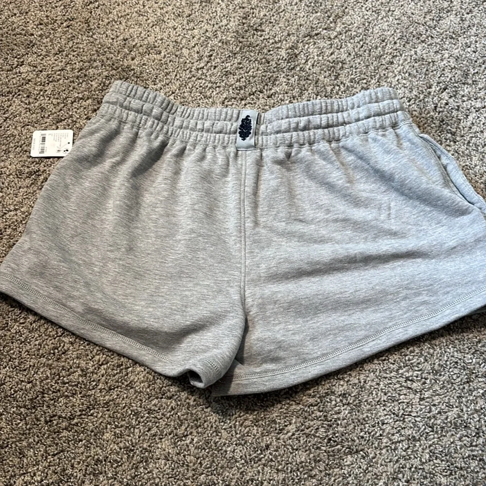 FP Movement Feeling Wavey Short size large NWT - Picture 3 of 5